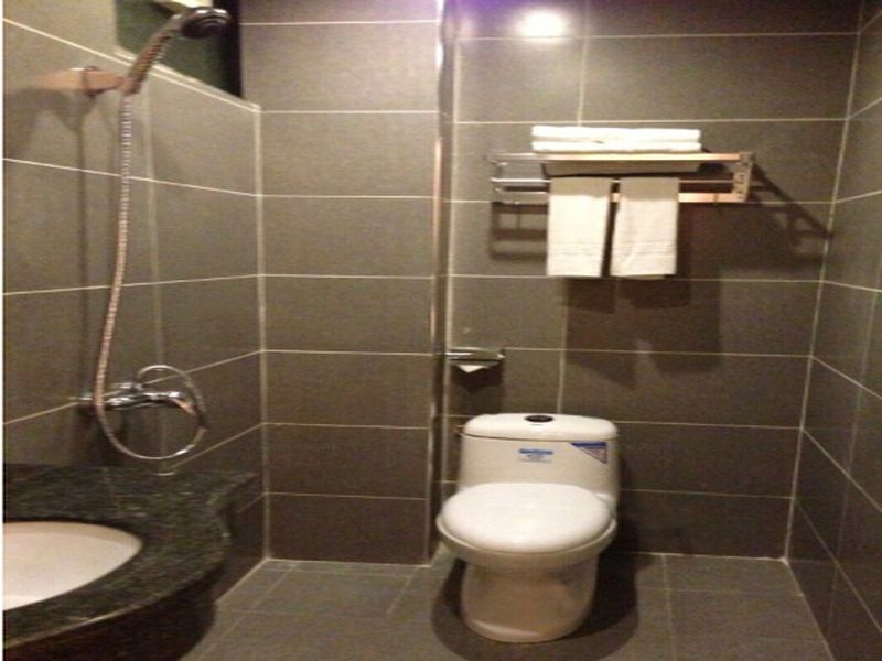 Гуйлинь: Guilin Baiyangnianhua Hotel