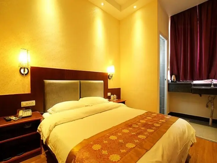 Гуйлинь: Guilin Baiyangnianhua Hotel