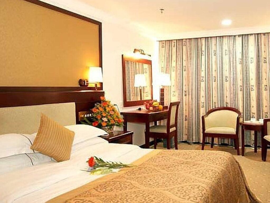 Чжухай: Tourist Hotel