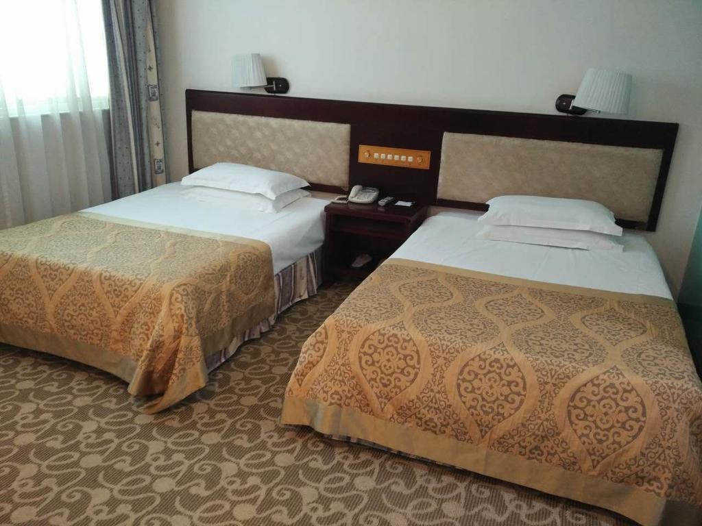 Чжухай: Tourist Hotel