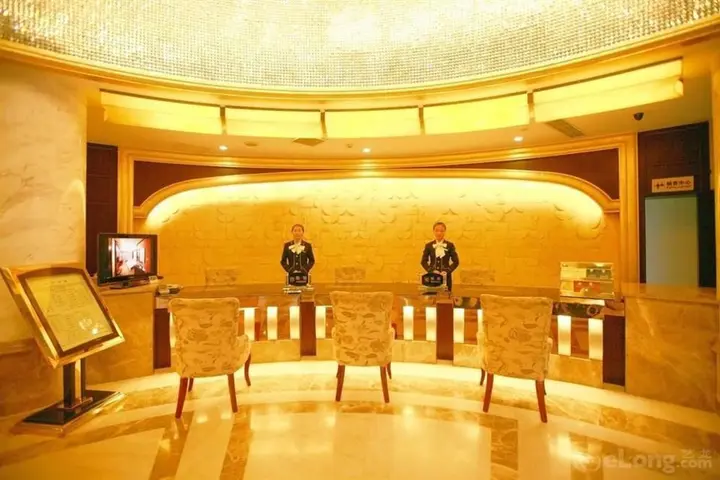 Чэнду: Shunfeng International Hotel