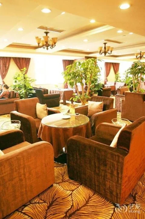 Чэнду: Shunfeng International Hotel