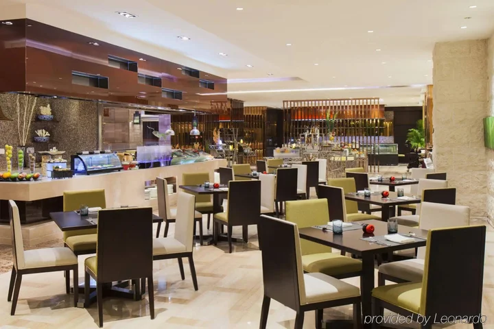 Паниин: Holiday Inn Panjin Aqua City by IHG