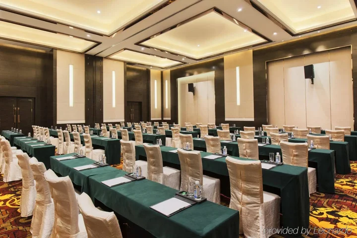 Паниин: Holiday Inn Panjin Aqua City by IHG