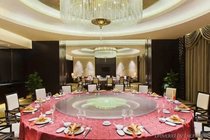 Паниин: Holiday Inn Panjin Aqua City by IHG