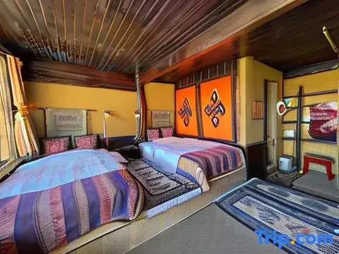 Шангри-Ла: Shangri-La Timeless Inn
