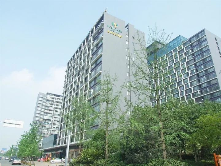Чэнду: Chengdu West Care Hotel
