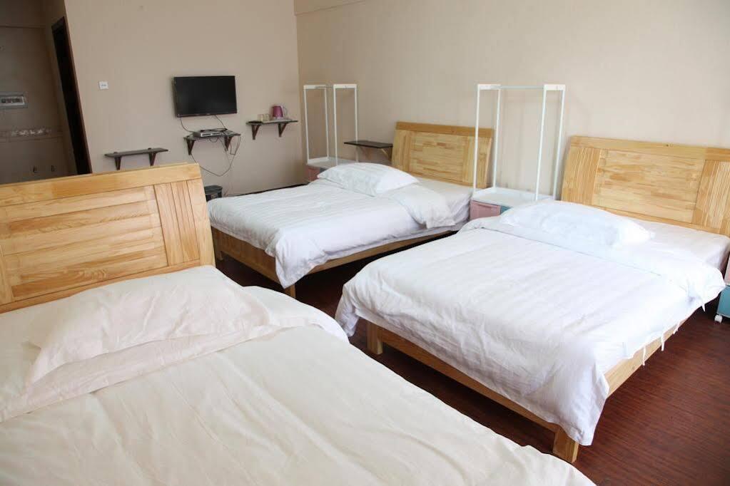Куньмин: Saijia Hotel - Shanghai Salong Branch