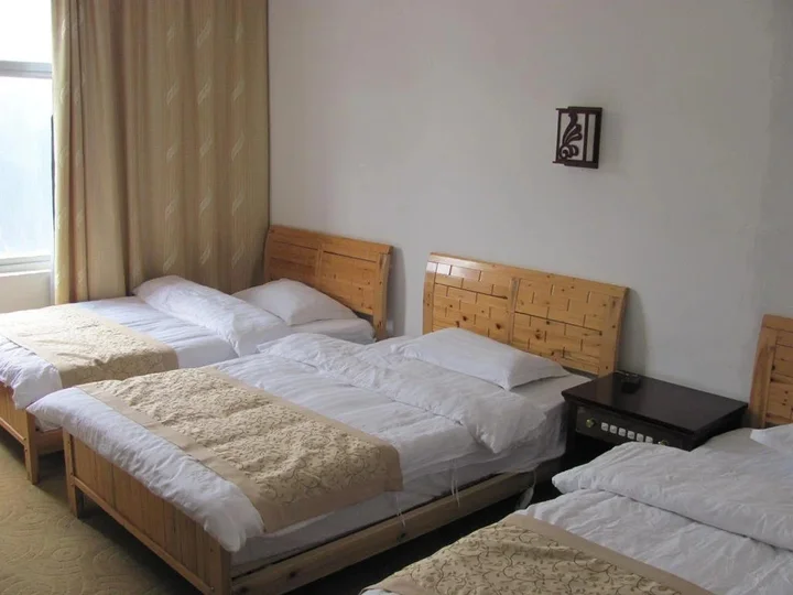 Шангри-Ла: Kawagebo Hotel