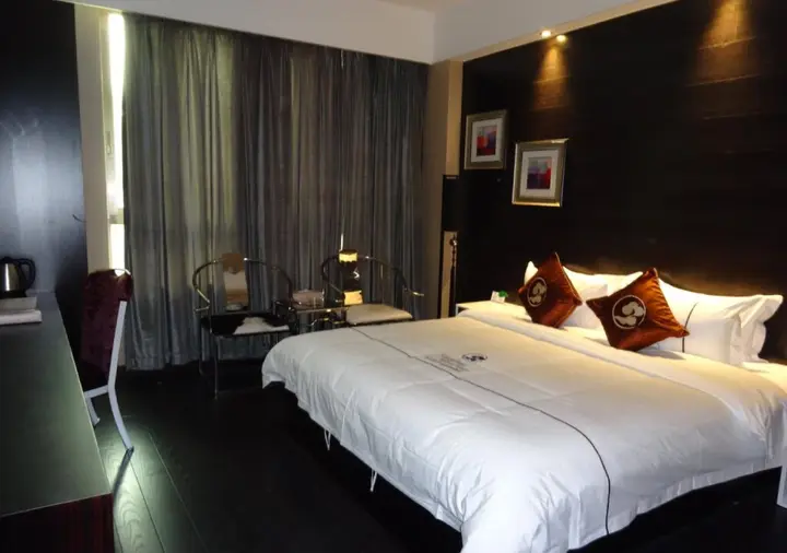 Гуанчжоу: Shuiyue Nianhua Hotel