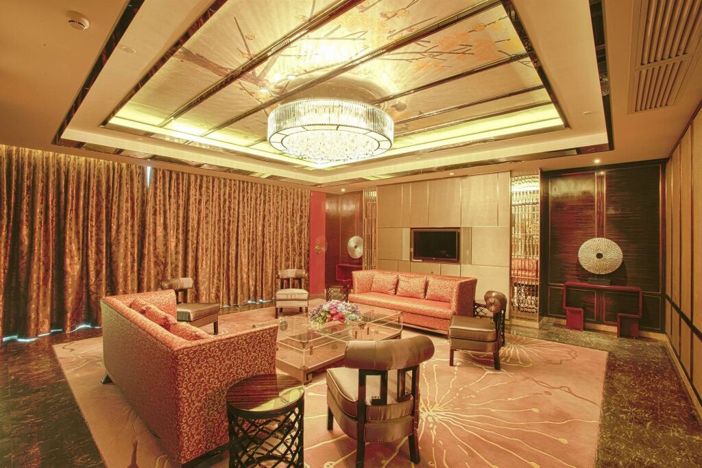 Наньнин: Nanning Landmark Hotel