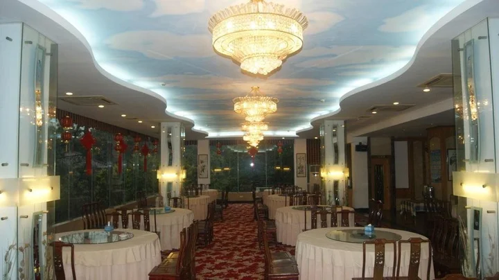 Цзиньюань: Baiyun Airport Hot Spring Resort