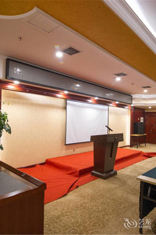 Гуйлинь: Vienna Hotel Guilin Airport Road