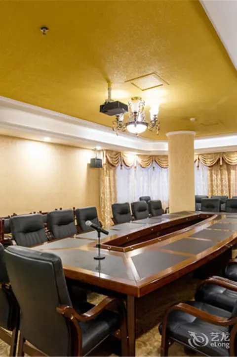 Гуйлинь: Vienna Hotel Guilin Airport Road