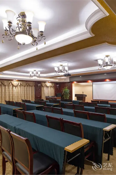 Гуйлинь: Vienna Hotel Guilin Airport Road