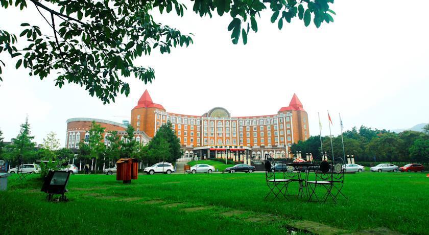 Чэнду: Brilliance Garden Hotel
