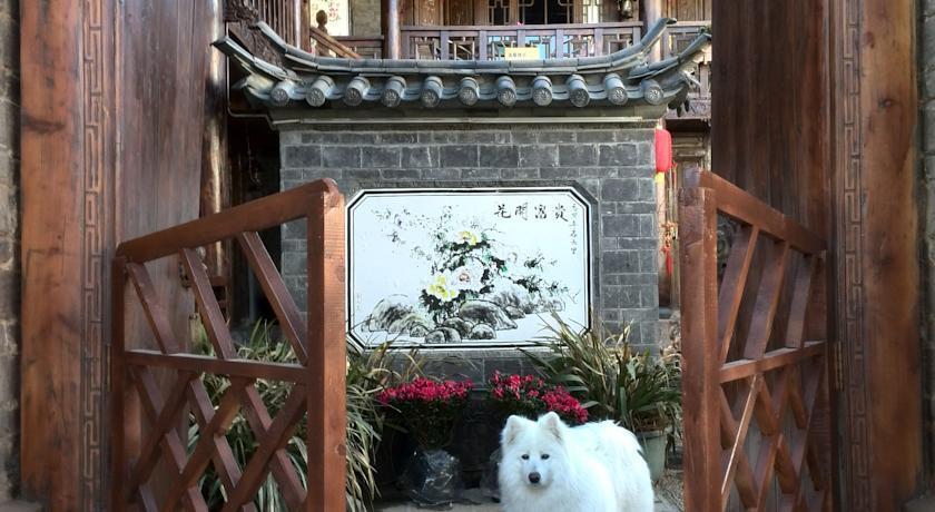 Лицзян: Lijiang Shuhe Ancient Town In Spring