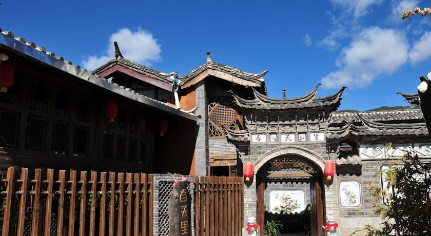 Лицзян: Lijiang Shuhe Ancient Town In Spring
