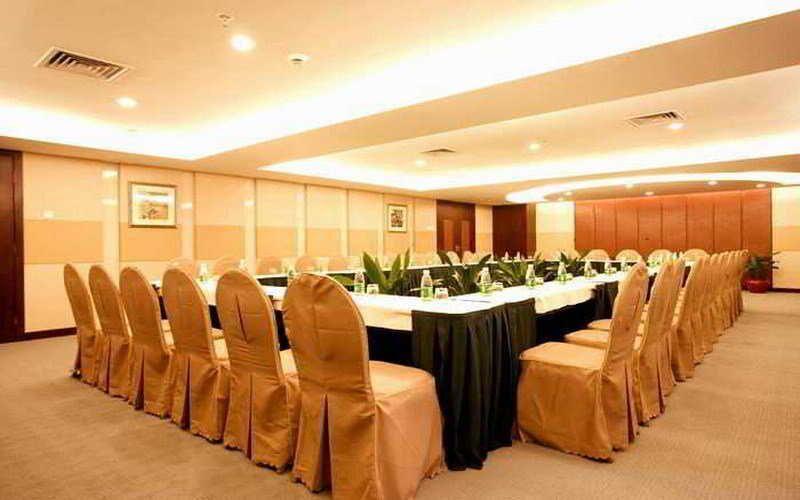 Гуанчжоу: Long Zhou Grand Hotel