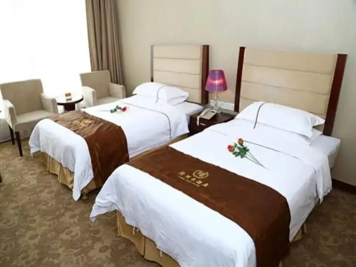 Гуанчжоу: Long Zhou Grand Hotel
