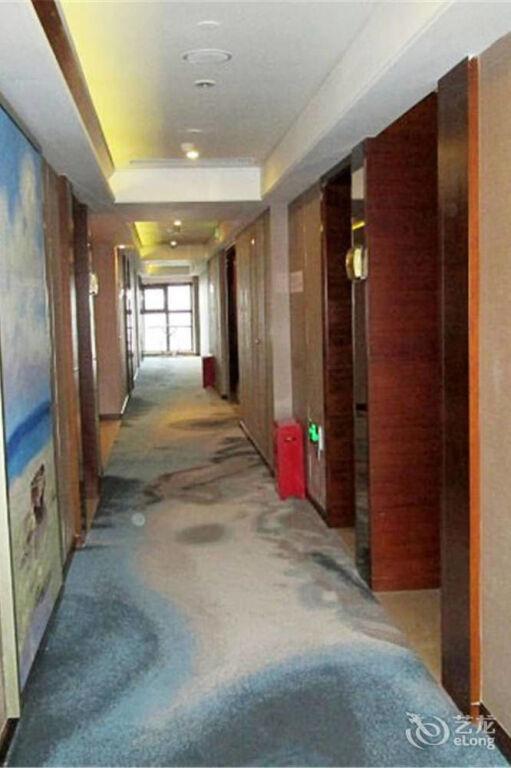 Бэйхай: Bavaria City Hotel Beihai
