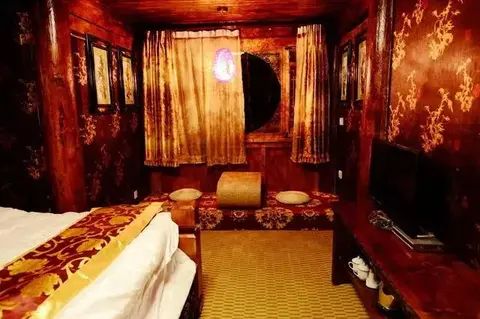 Шангри-Ла: Zang Ji Wang Inn