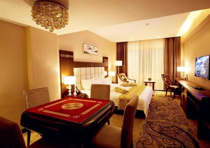 Гуйлинь: Guilin Golden Crown International Hotel