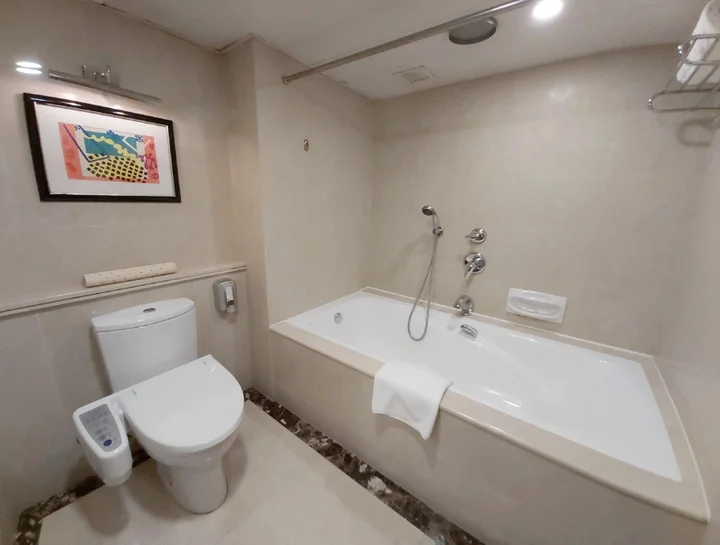 Гонконг: South Pacific Hotel