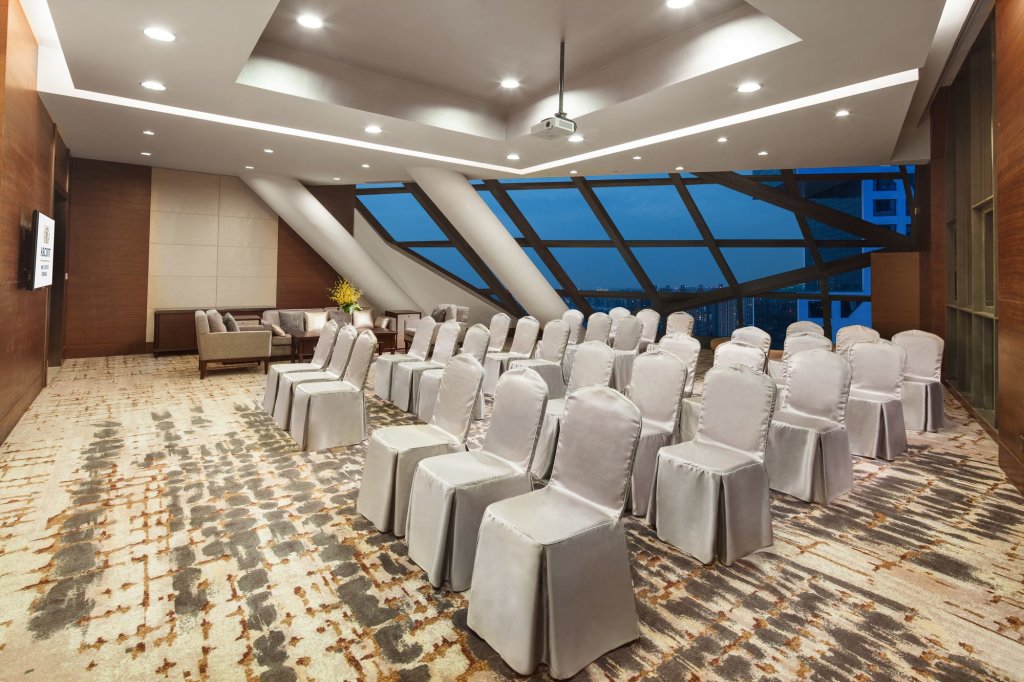 Чэнду: Ascott Raffles City Chengdu