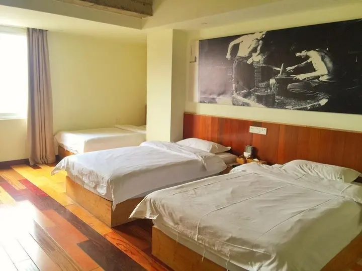 Чунцин: Chongqing Travelling With Hostel Jiefangbei Branch