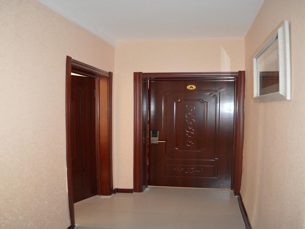 Хулун-Буир: Romantic Holiday Hotel