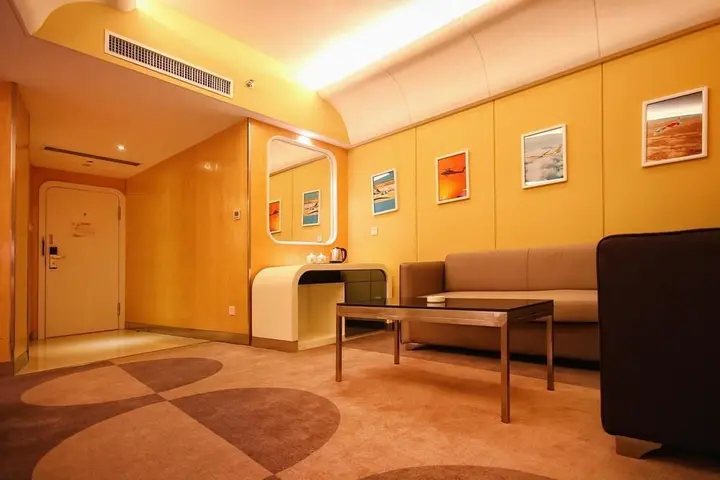 Чанчжоу: Plive FLY Aviation Theme Hotel