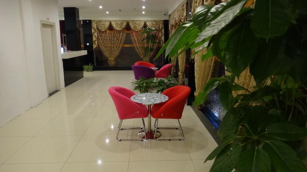 Гуйлинь: Guilin 68° Hotel North Train Station Branch