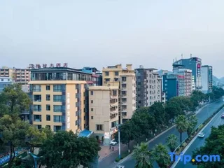 Гуйлинь: Guilin Sankeshu Hotel (Hongling Road Vientiane City)