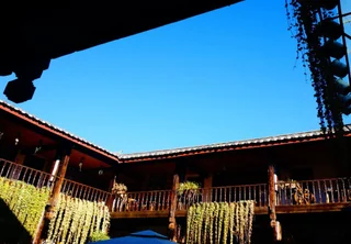Лицзян: Lijiang Wangjia Courtyard Inn