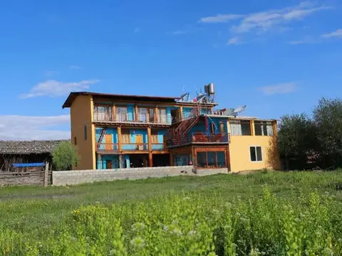 Шангри-Ла: Shangri-La Maji Sunflower Inn