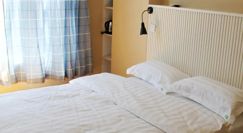 Сичан: Skylark Lodge