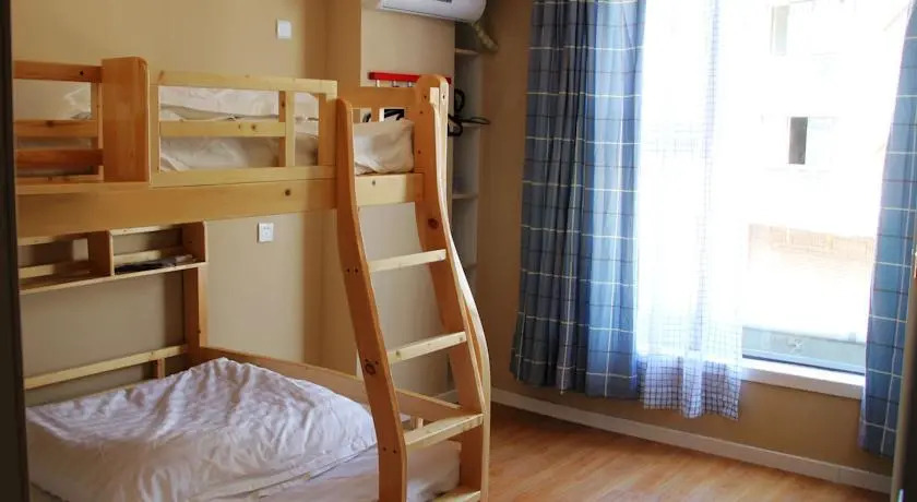 Сичан: Skylark Lodge