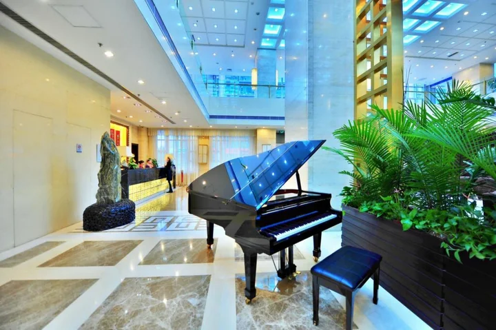 Пекин: Beijing Broadcasting Tower Hotel