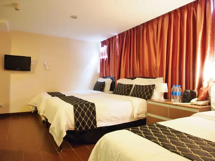 Гонконг: California Hotel