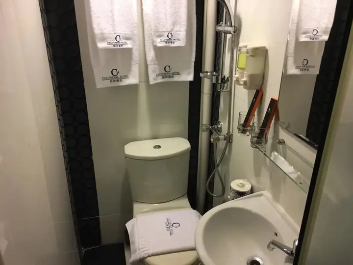 Гонконг: California Hotel