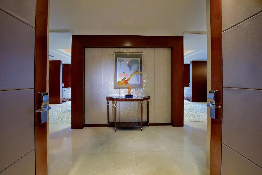 Чжэньцзян: Crowne Plaza Zhenjiang by IHG