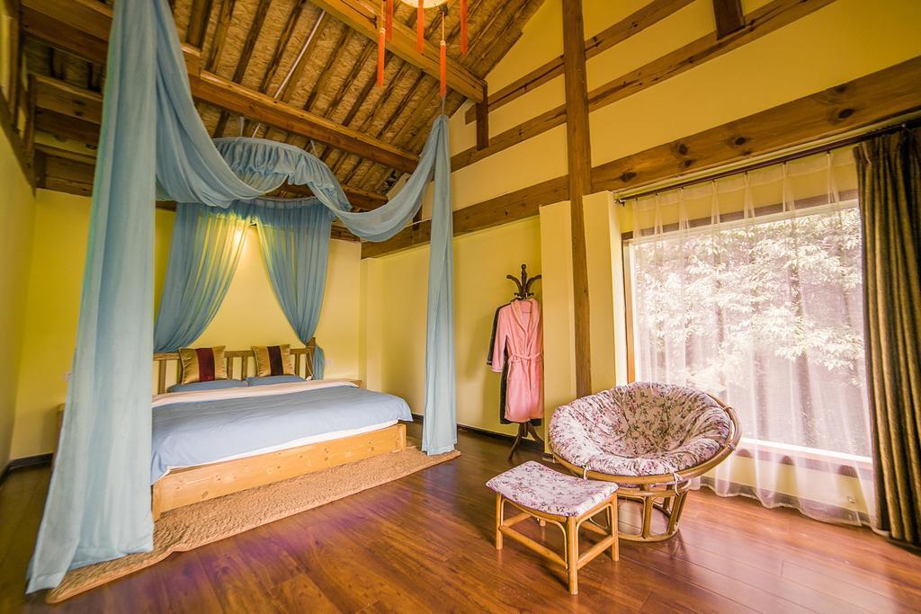 Лицзян: Lijiang Left Bank Holiday Inn