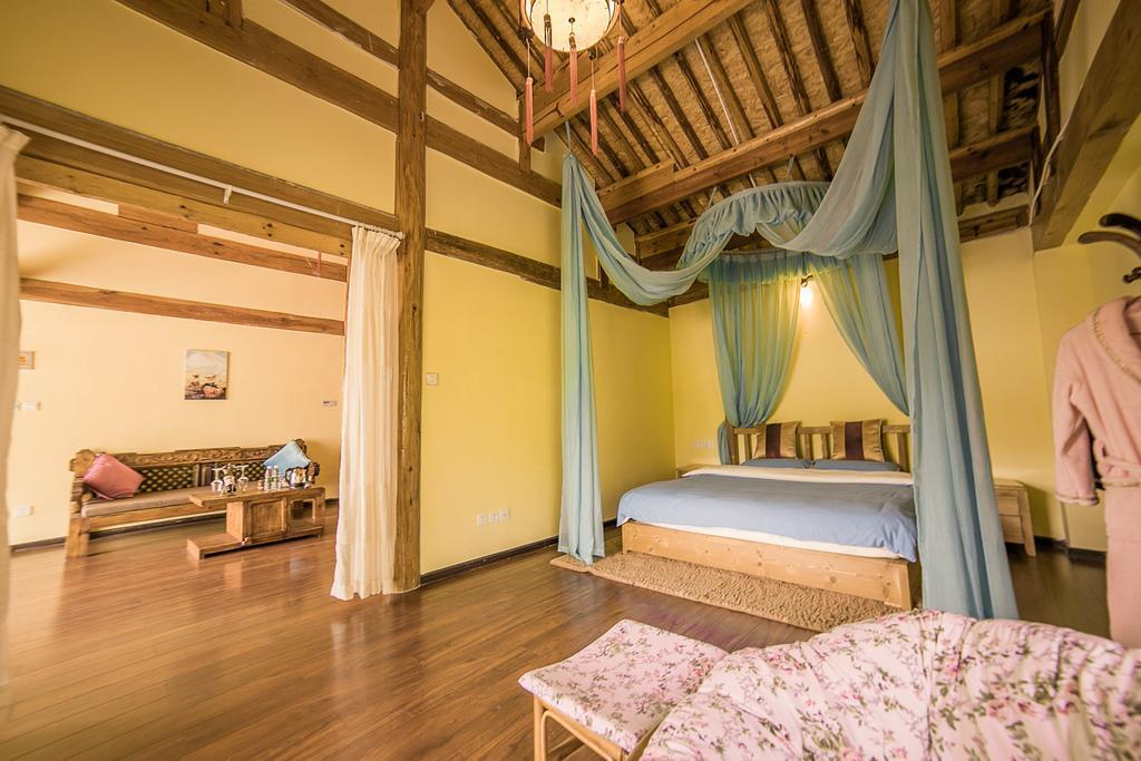 Лицзян: Lijiang Left Bank Holiday Inn