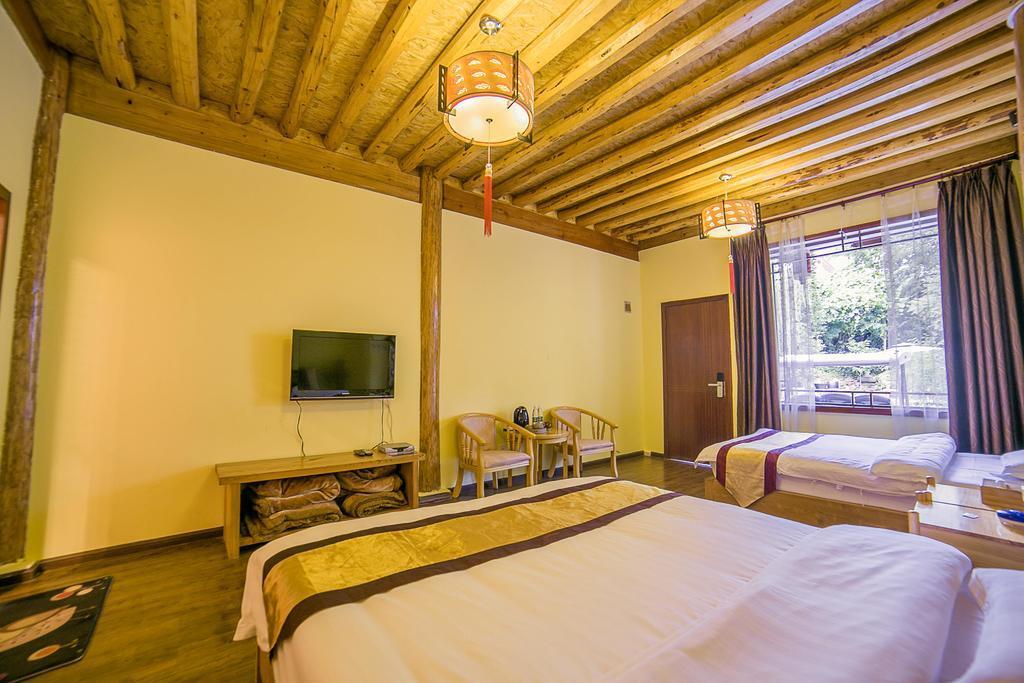 Лицзян: Lijiang Left Bank Holiday Inn