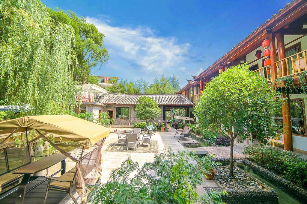 Lijiang Left Bank Holiday Inn — фото 4