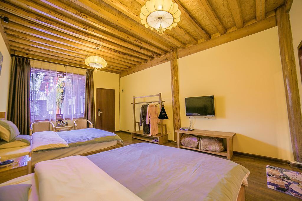 Лицзян: Lijiang Left Bank Holiday Inn