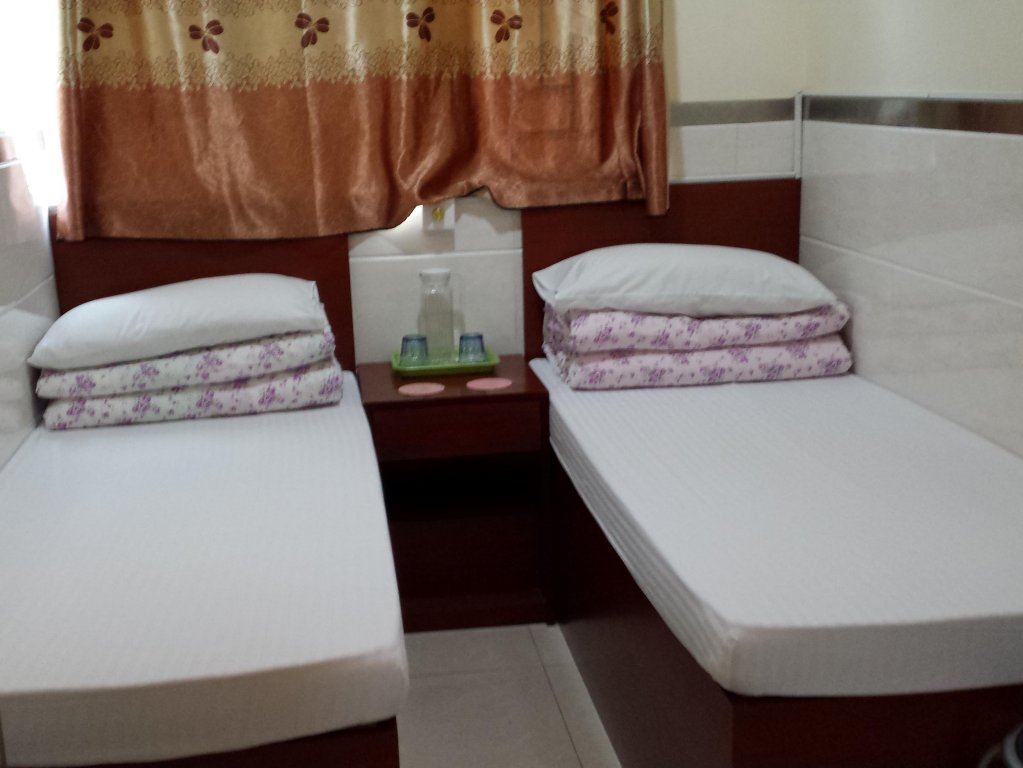 Гонконг: E-Dragon Hotel