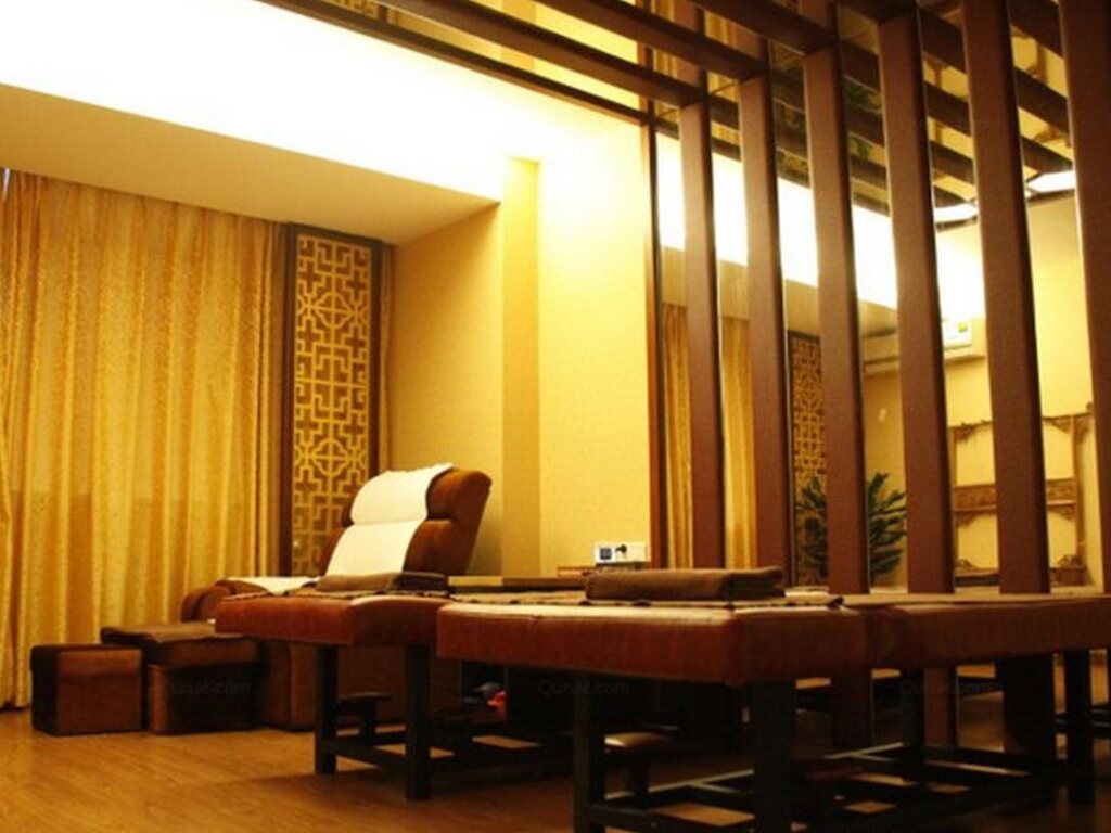 Чжухай: Zhuhai Paragon Holiday Hotel