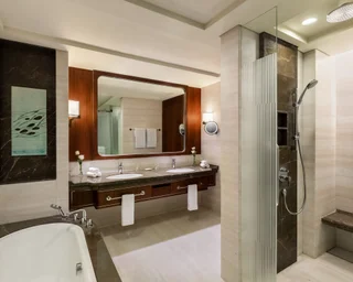 Цзинин: Shangri-La Qufu